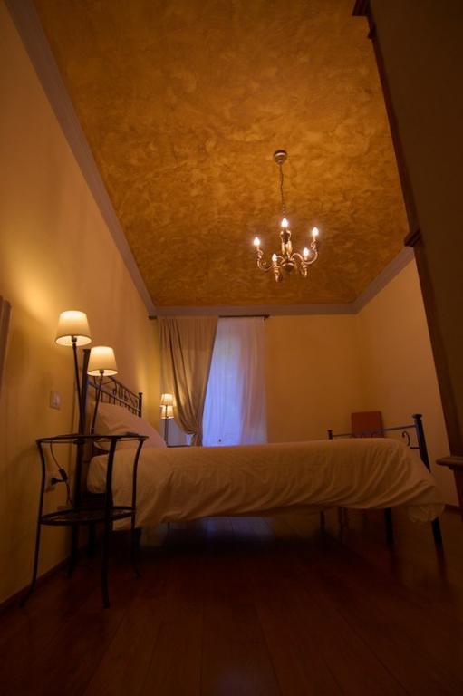 Locanda Guelfo Hotel Tredozio Room photo